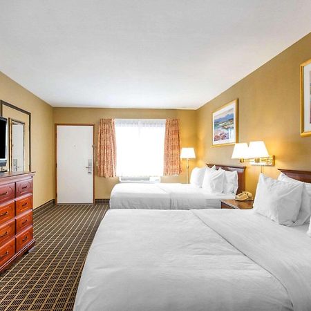 Quality Inn & Suites Westminster Seal Beach Εξωτερικό φωτογραφία