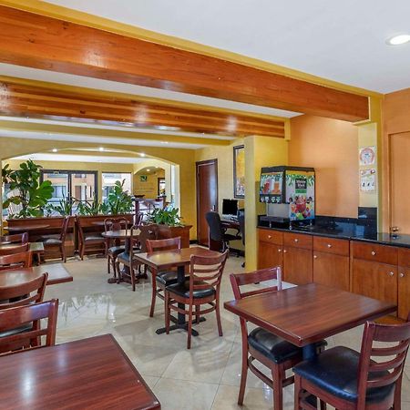 Quality Inn & Suites Westminster Seal Beach Εξωτερικό φωτογραφία