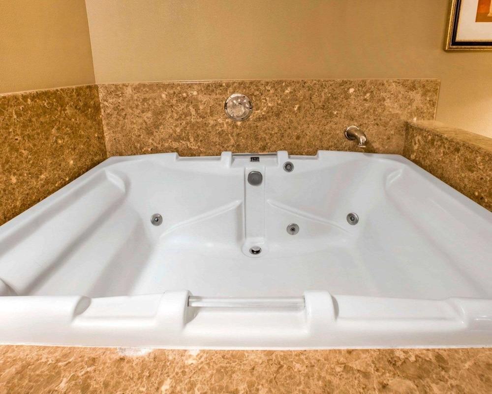 Quality Inn & Suites Westminster Seal Beach Εξωτερικό φωτογραφία