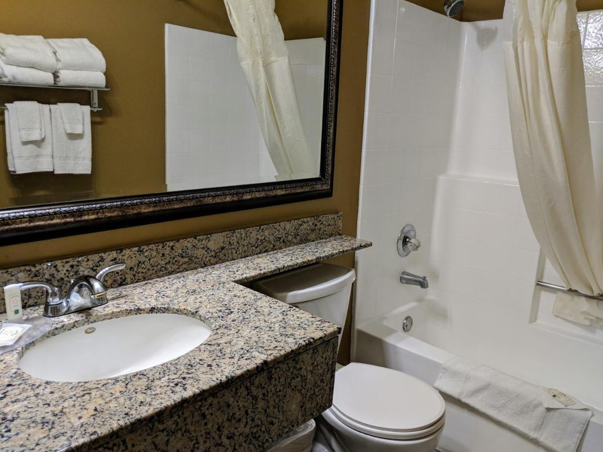 Quality Inn & Suites Westminster Seal Beach Εξωτερικό φωτογραφία