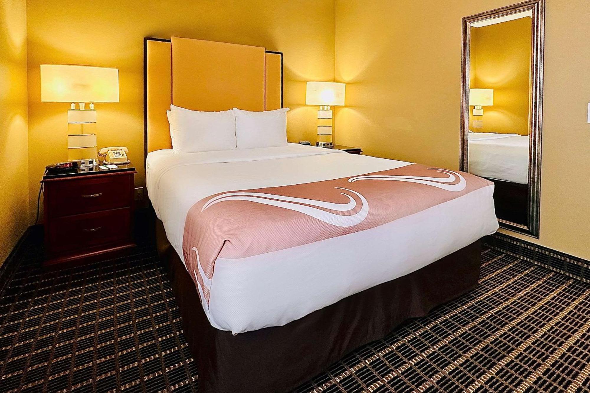 Quality Inn & Suites Westminster Seal Beach Εξωτερικό φωτογραφία