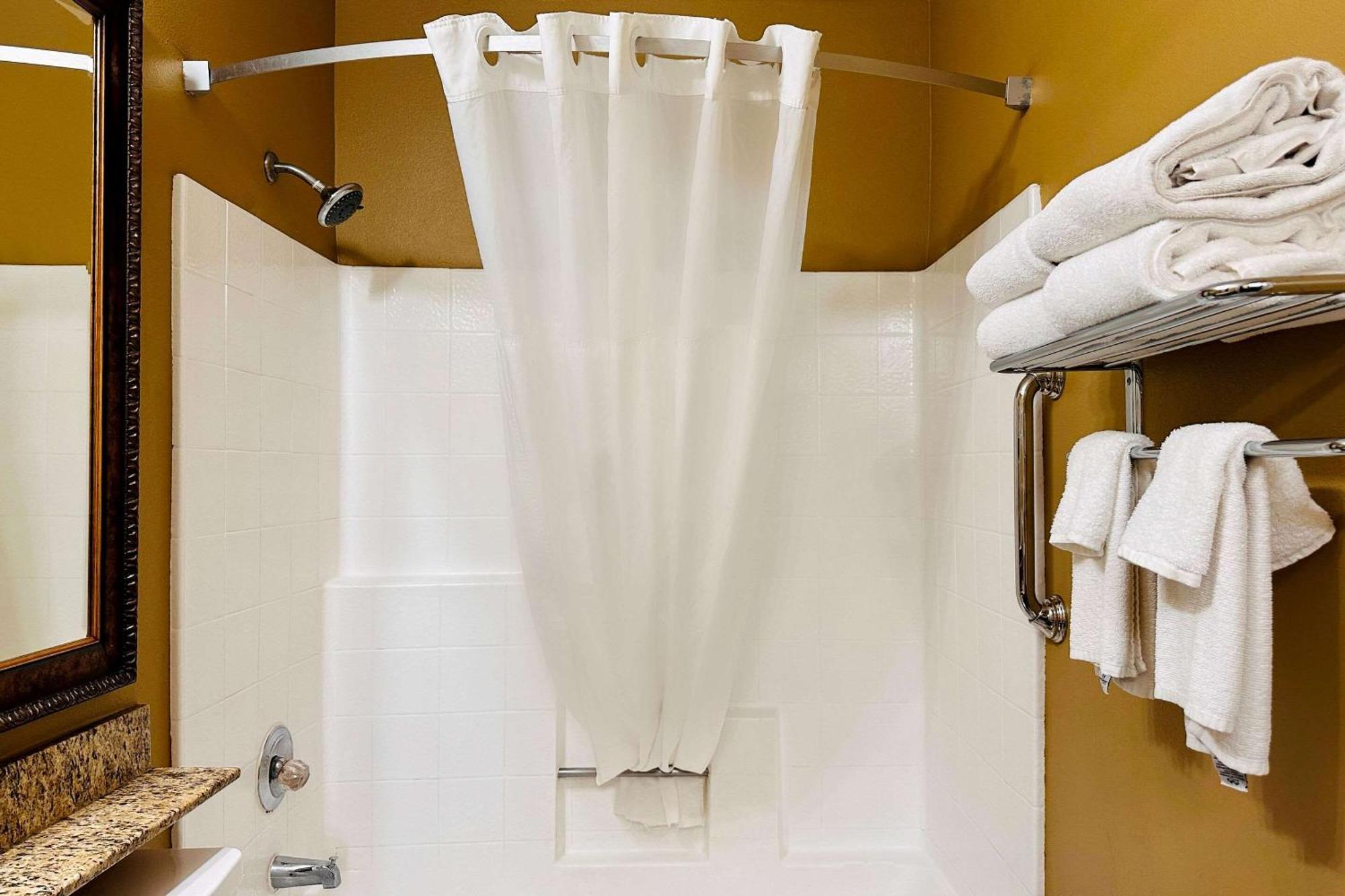 Quality Inn & Suites Westminster Seal Beach Εξωτερικό φωτογραφία