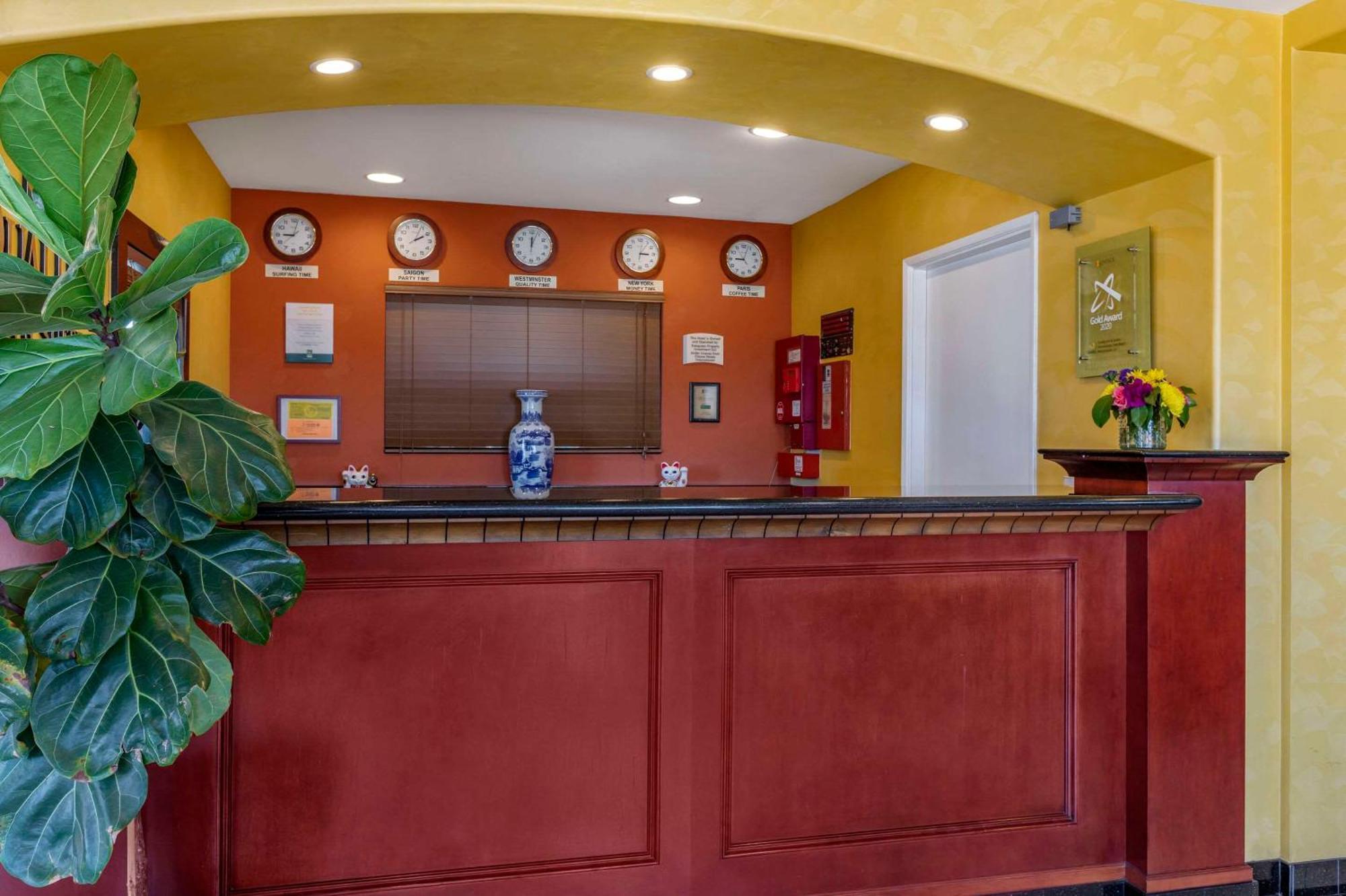 Quality Inn & Suites Westminster Seal Beach Εξωτερικό φωτογραφία