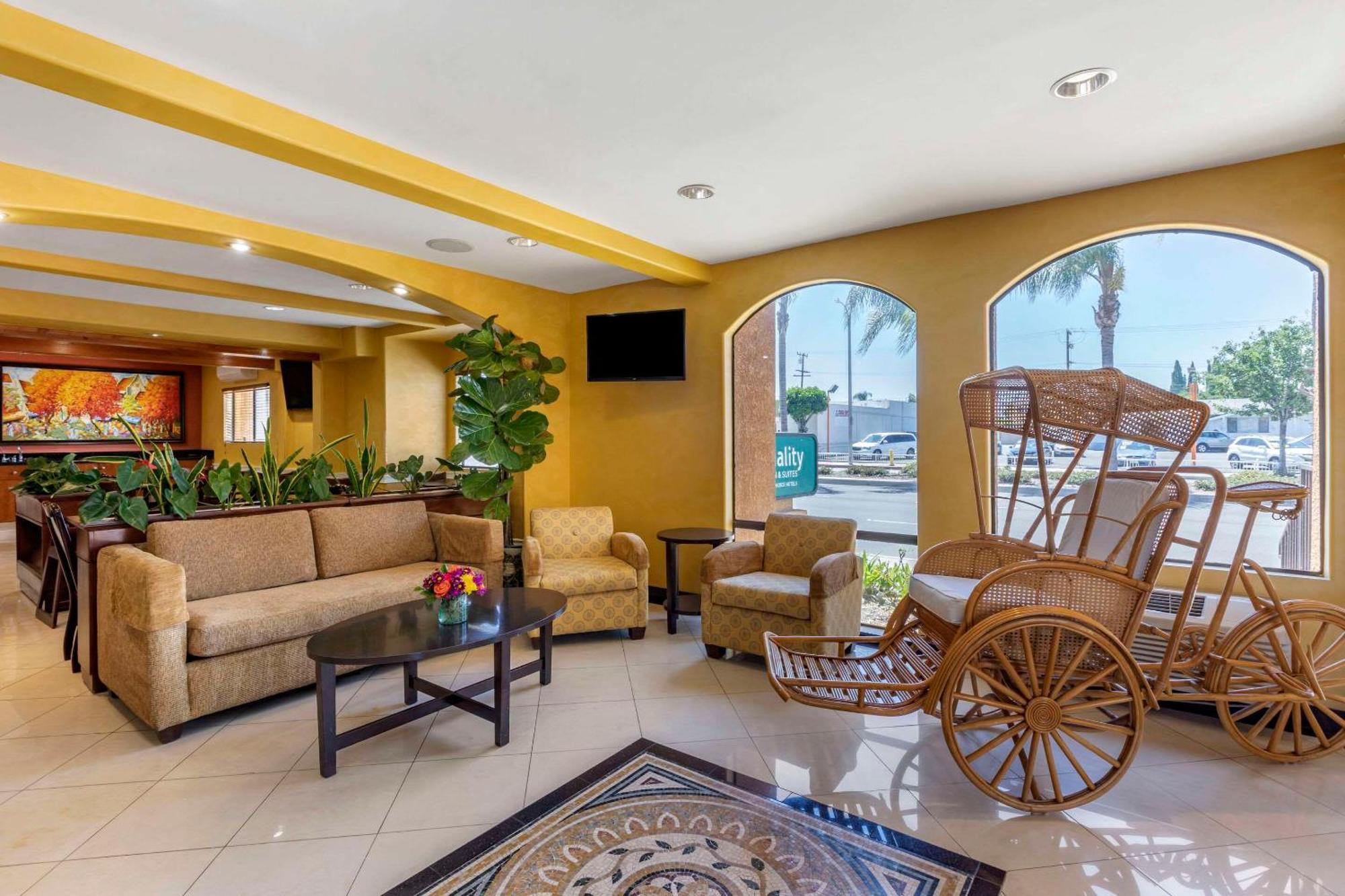 Quality Inn & Suites Westminster Seal Beach Εξωτερικό φωτογραφία