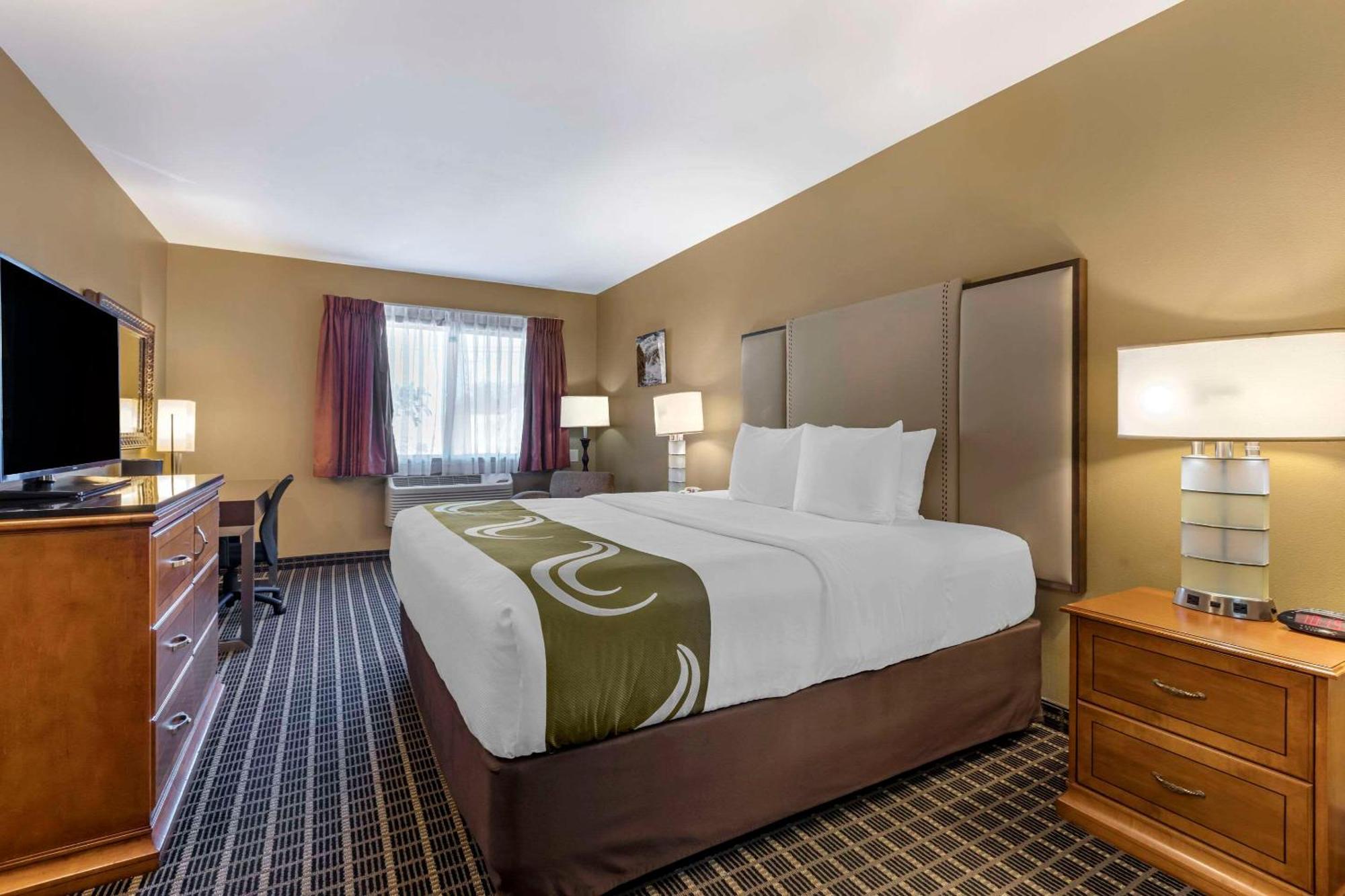 Quality Inn & Suites Westminster Seal Beach Εξωτερικό φωτογραφία