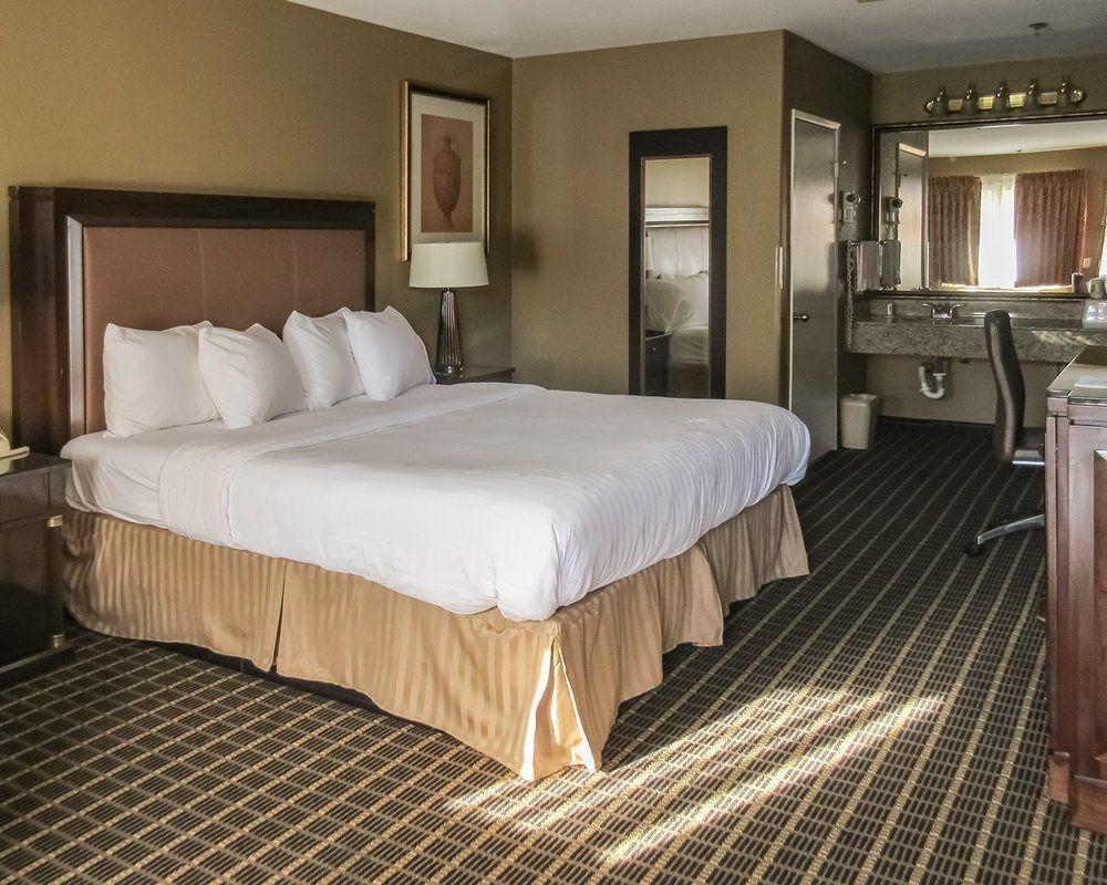 Quality Inn & Suites Westminster Seal Beach Εξωτερικό φωτογραφία